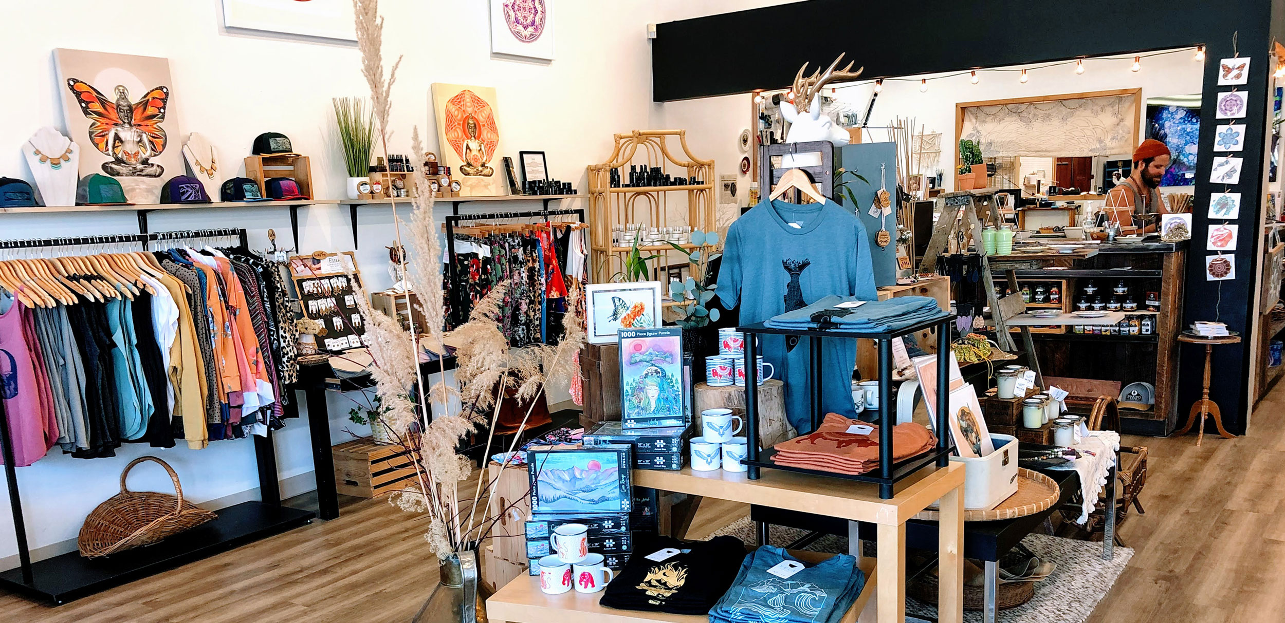 handmade and vintage boutique and gallery in montrose, colorado
